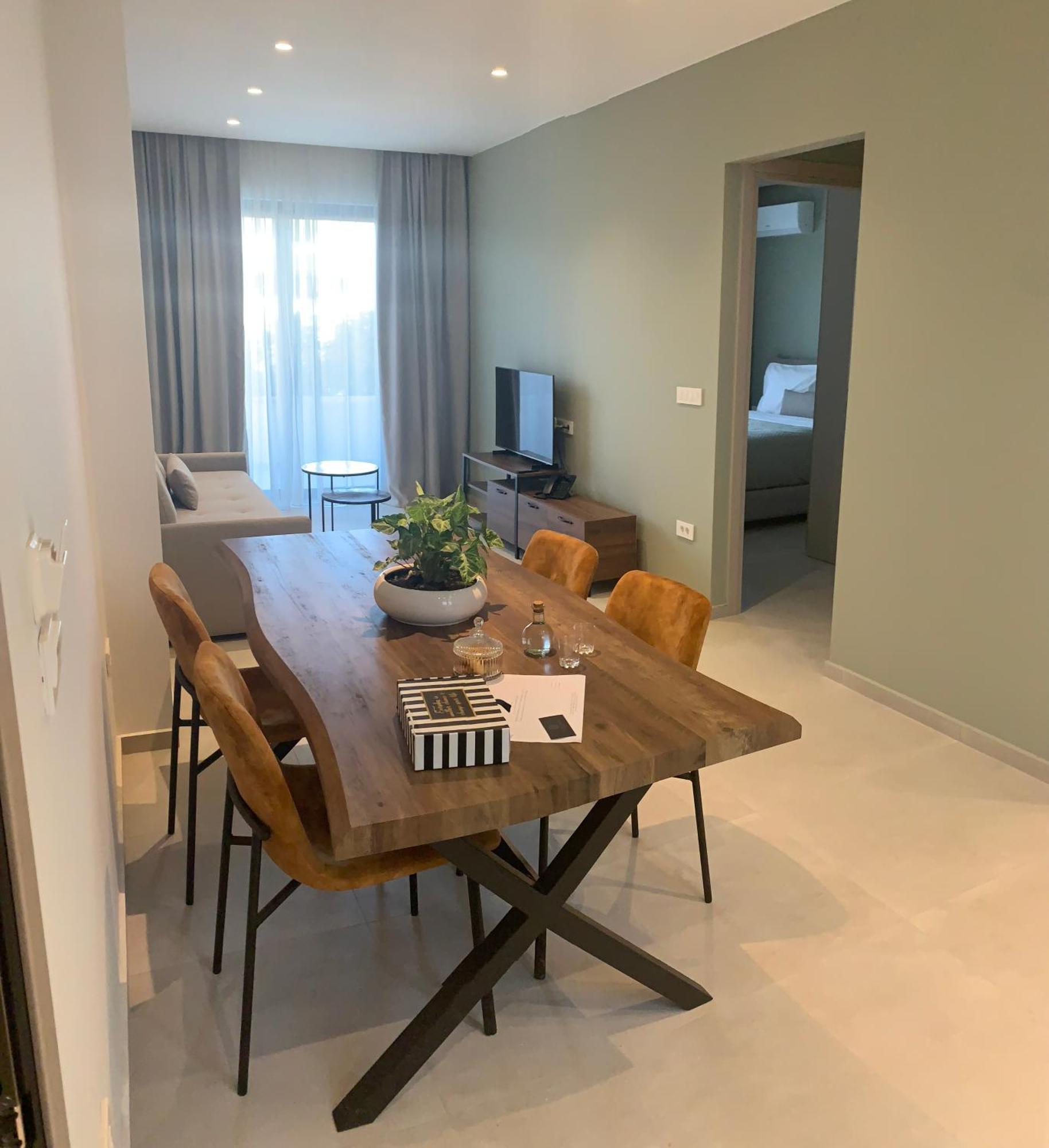 Celine Luxury Apartments & Suites Agios Nikolaos  Luaran gambar